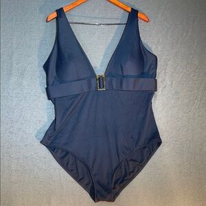 Boden Black One Piece Swimsuit with V-Neck and‎ Supportive Straps